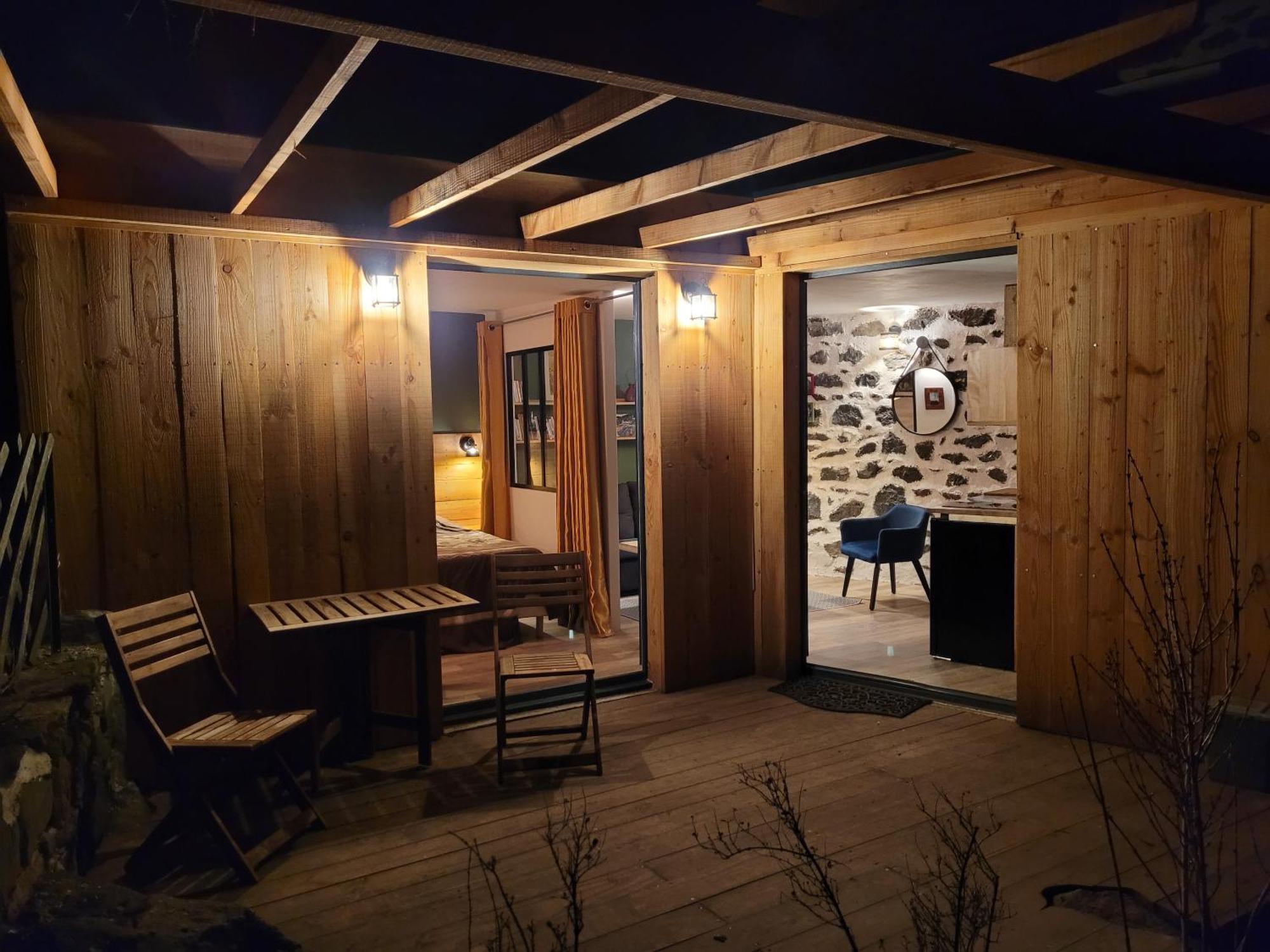 La Maisonnette Sous Le Cerisier Bergonne Buitenkant foto