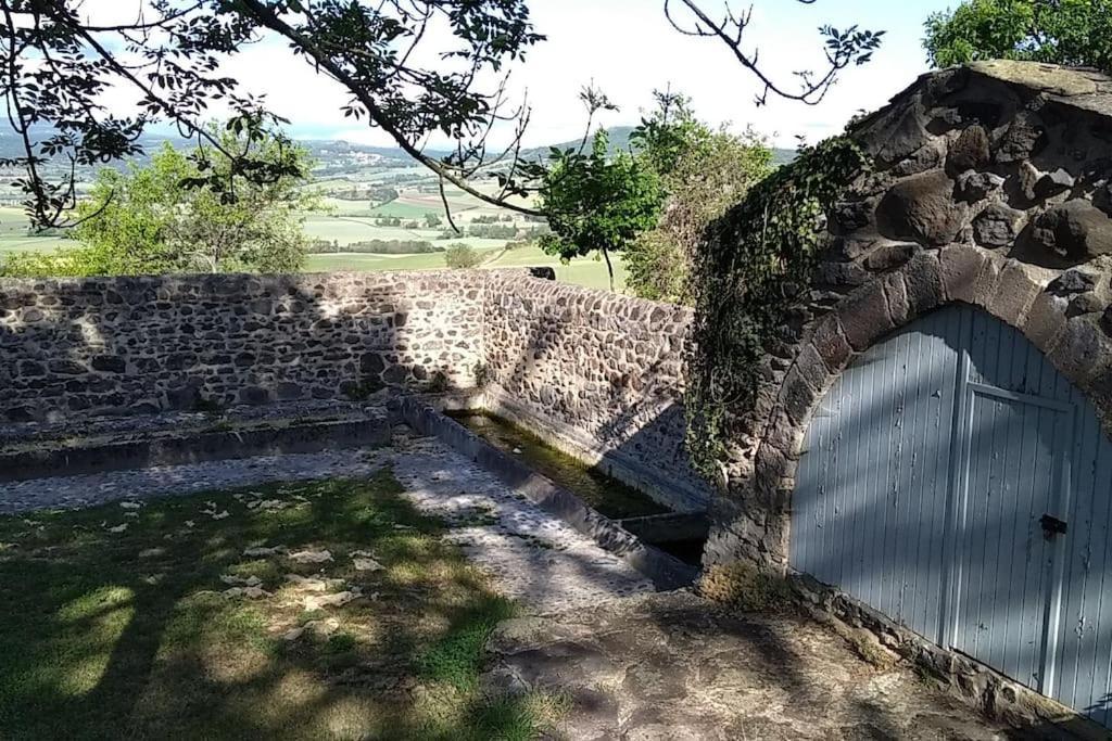 La Maisonnette Sous Le Cerisier Bergonne Buitenkant foto